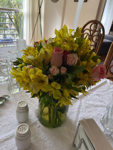 Foto de Envía Flores S.A. de C.V. Floristería en Iztacalco